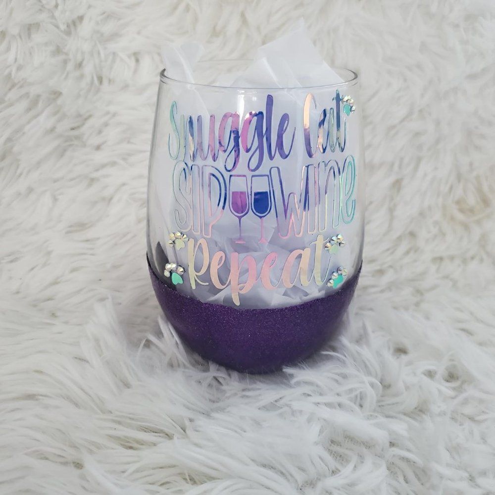 Cat Mom Wine Glass, Fur Mama Tumbler, Gift For Cat Lovers